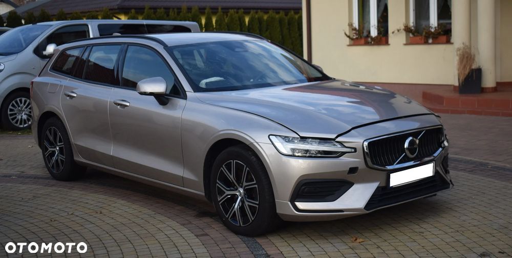 Volvo V60 B3 B Essential - 1