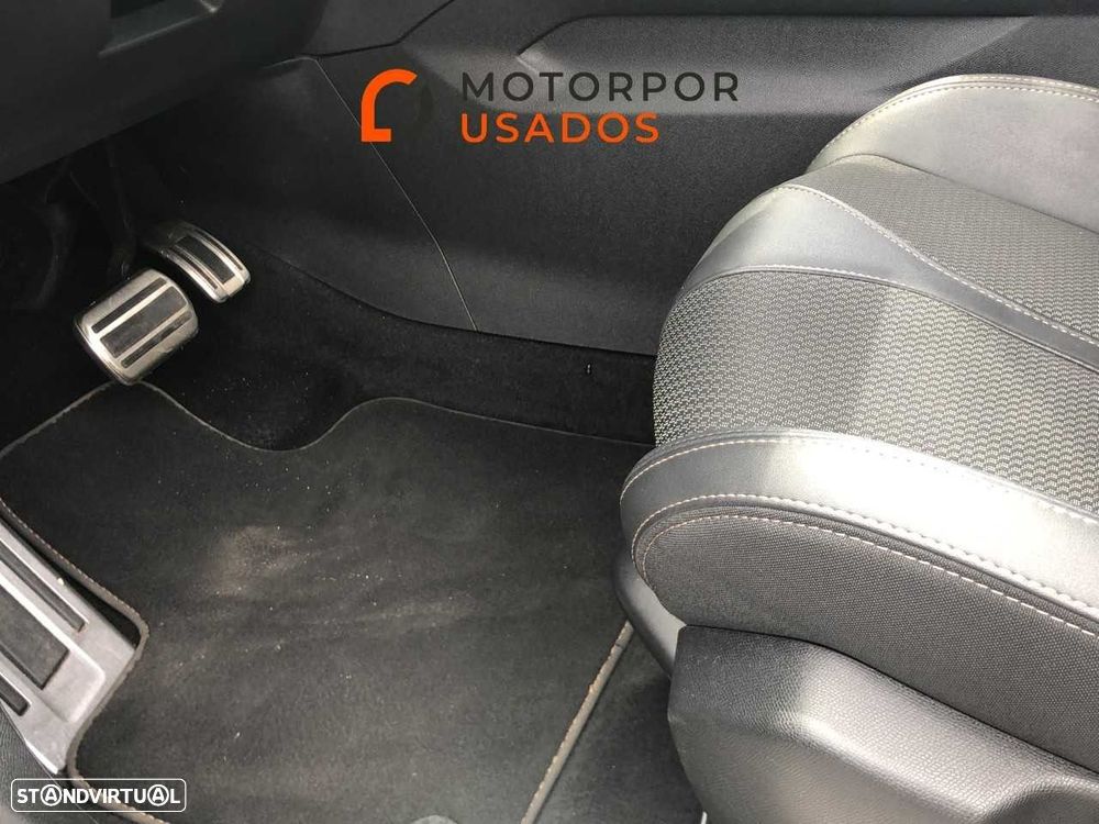Peugeot 3008 1.6 Hybrid Allure e-EAT8 - 14