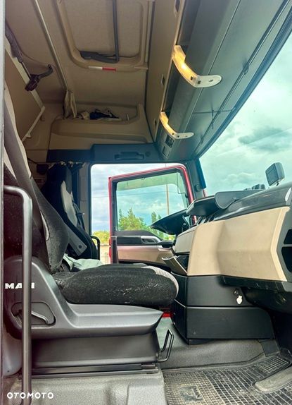 MAN TGX 18.500 XLX AUTOMAT SPOJLERY KLIMA WEBASTO OPONY:90% 698000km 2xALUTANK ACC SKÓRA NAVI EURO 6 2018 ŁADNY - 7