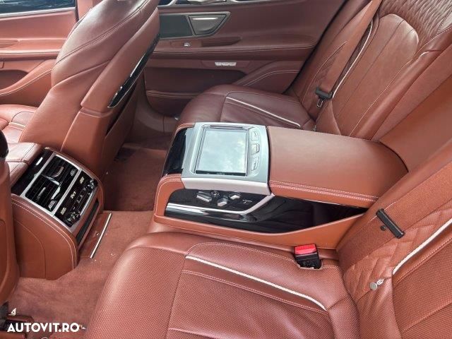 BMW Seria 7 - 10