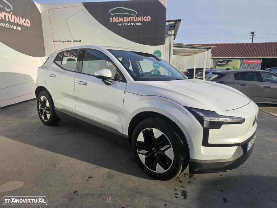 Volvo EX30 Single Motor Extended Range RWD Core - 13