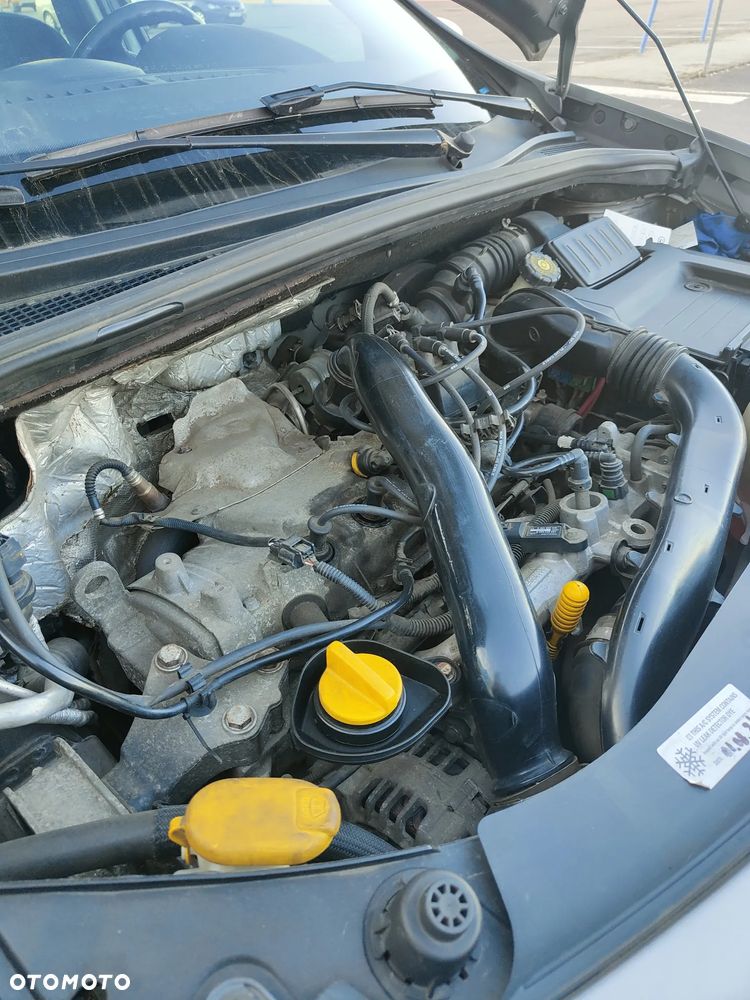 Renault Clio 1.2 16V TCE Alize - 15