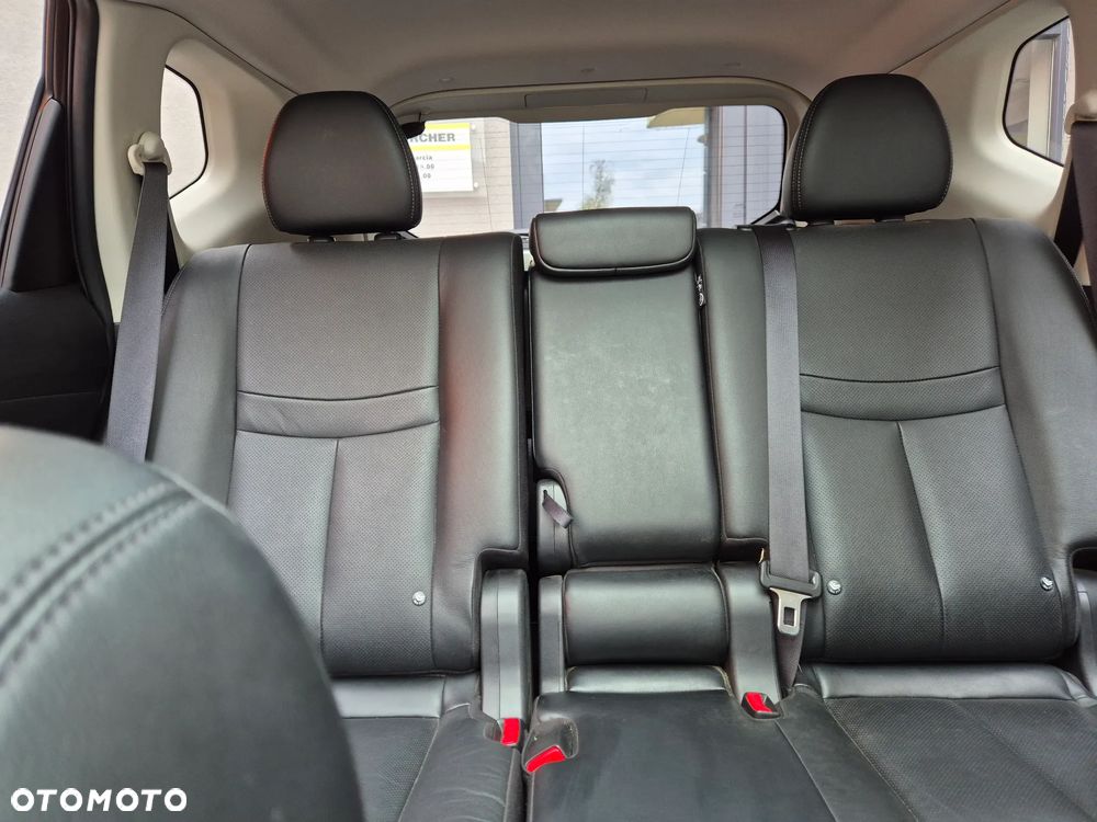 Nissan X-Trail 2.0 dCi Tekna Xtronic 2WD - 25