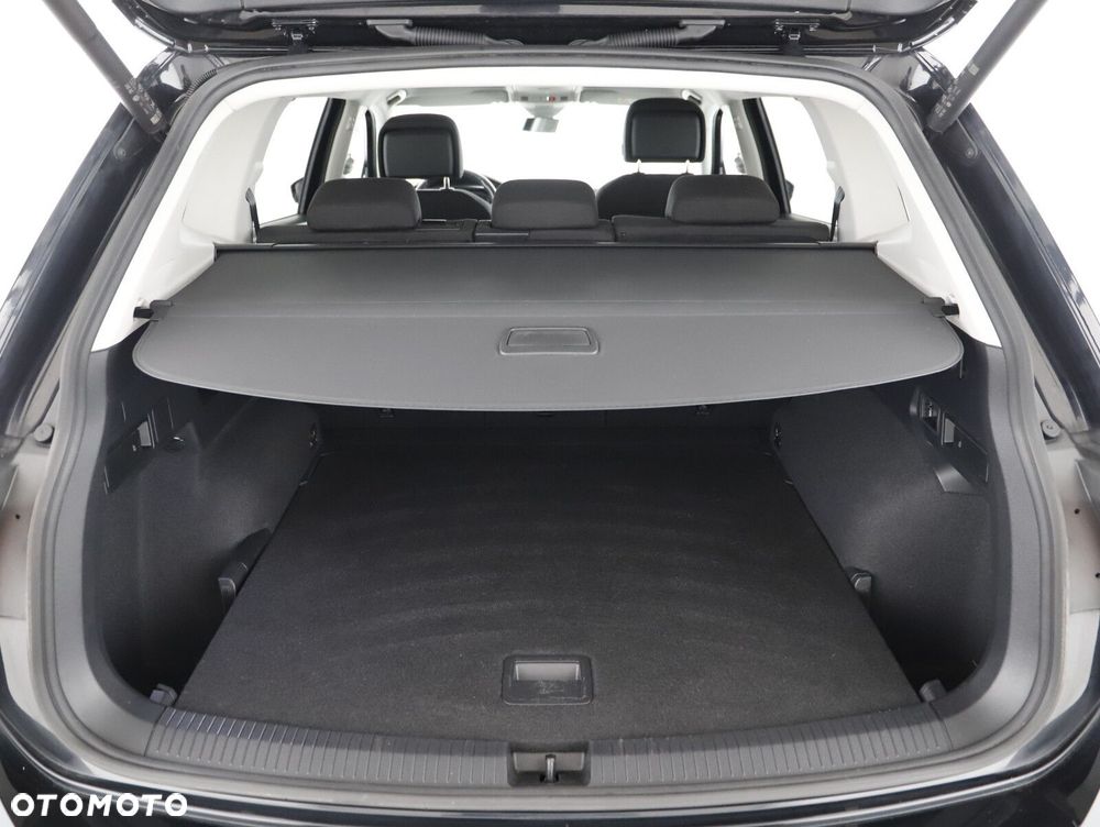 Volkswagen Tiguan Allspace 2.0 TDI 4Mot Life DSG - 25