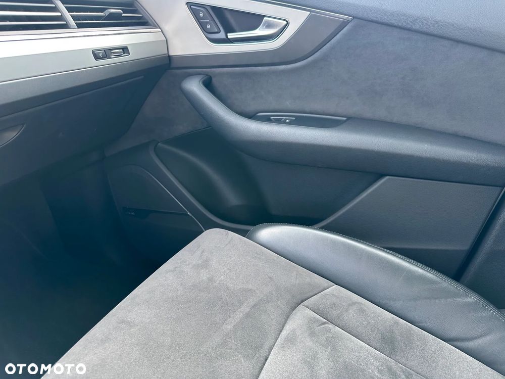 Audi Q7 3.0 TDI ultra Quattro Tiptronic - 10