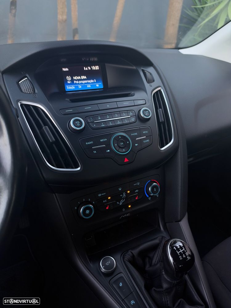 Ford Focus 1.0 EcoBoost S&S SYNC Edition - 13