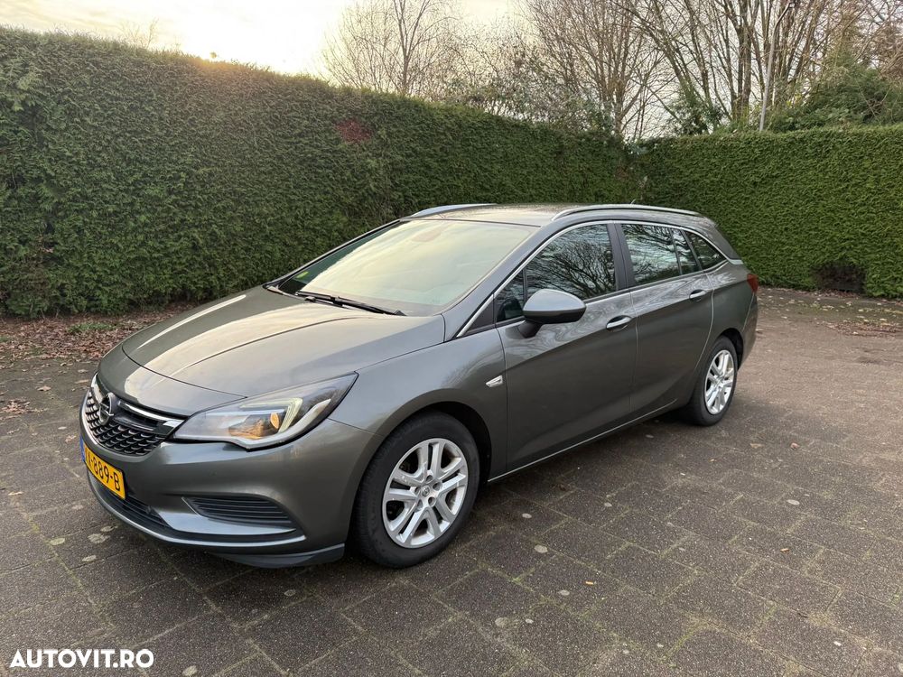 Opel Astra 1.6 CDTI ECOTEC ECOFlex Start/Stop Enjoy - 2