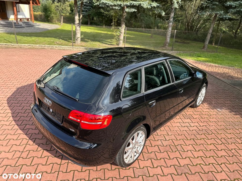 Audi A3 Sportback 1.6 TDI DPF Ambiente - 21