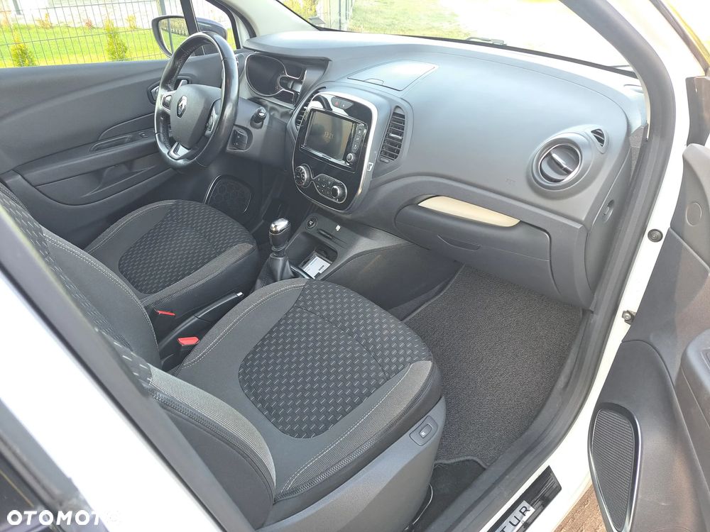 Renault Captur ENERGY TCe 120 Initiale Paris - 4