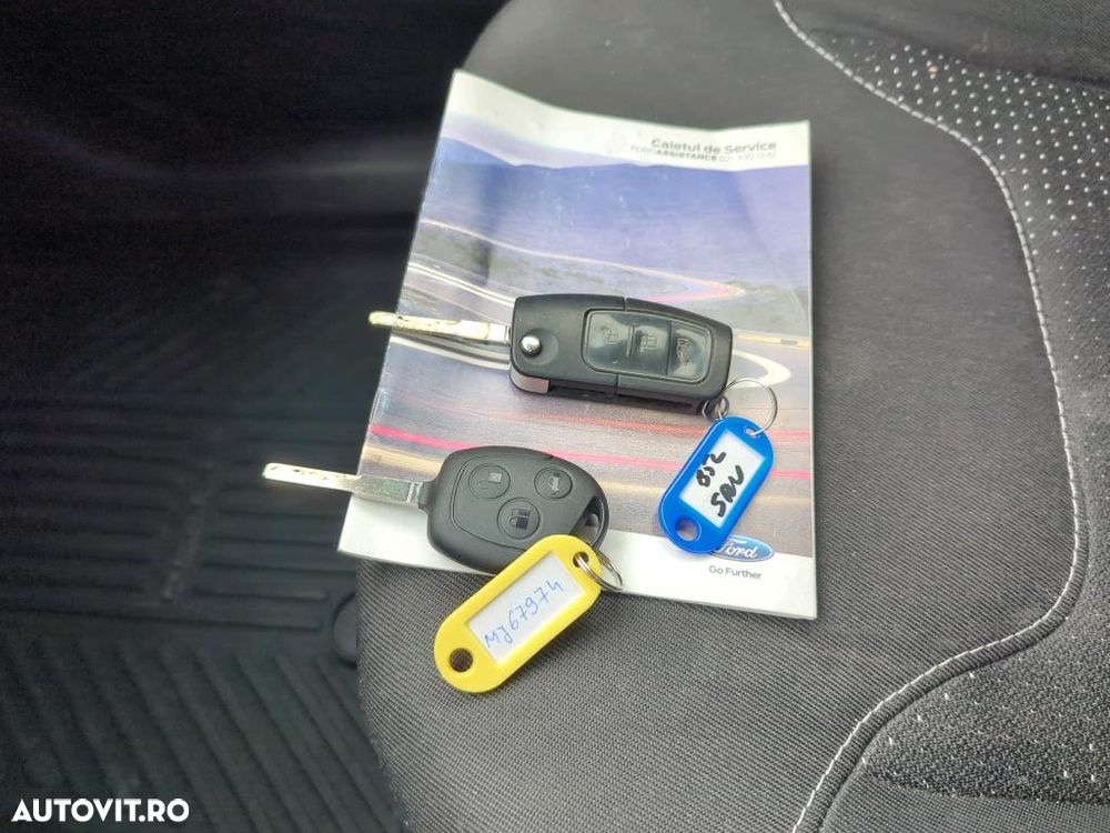 Ford Tourneo Courier - 13