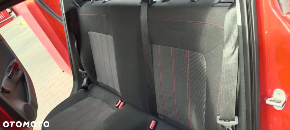 Opel Corsa 1.4 16V Cosmo - 4