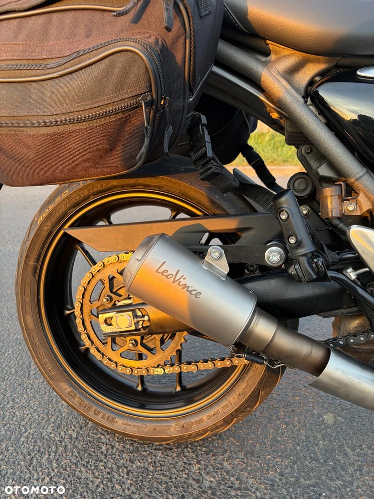 Triumph Speed Four - 15