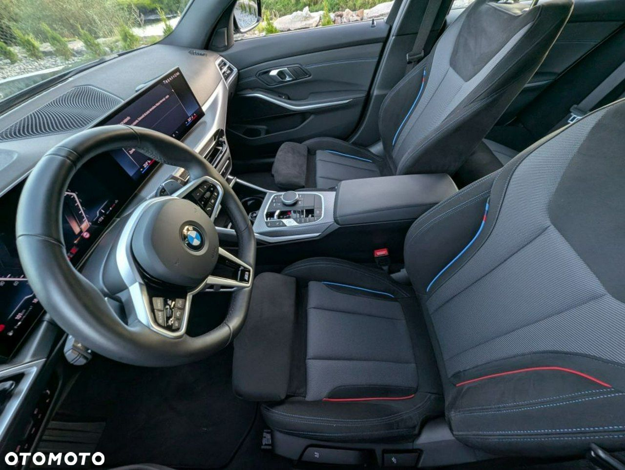 BMW Seria 3 330i xDrive M Sport - 16