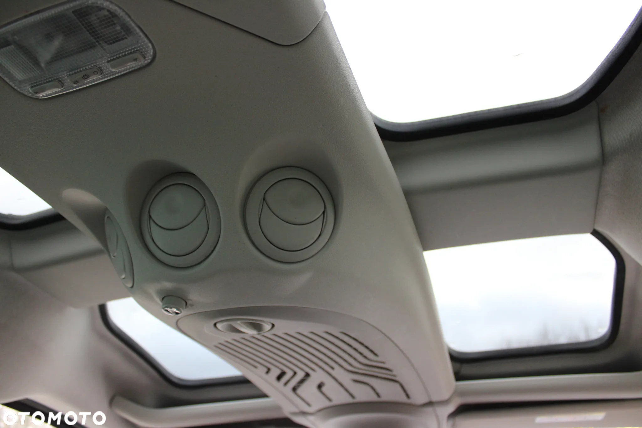 Peugeot Partner 1.6 BlueHDi Outdoor S&S - 23