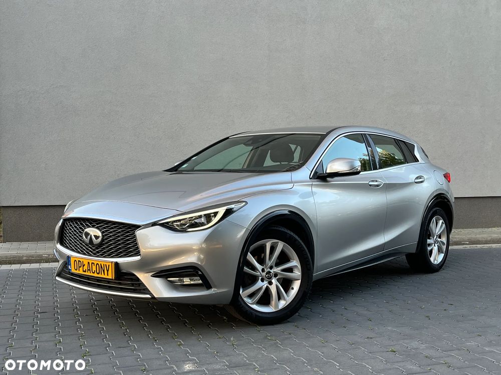 Infiniti Q30 - 15