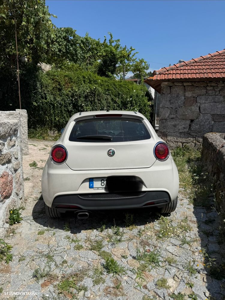 Alfa Romeo MiTo 1.6 JTD Distinctive - 4