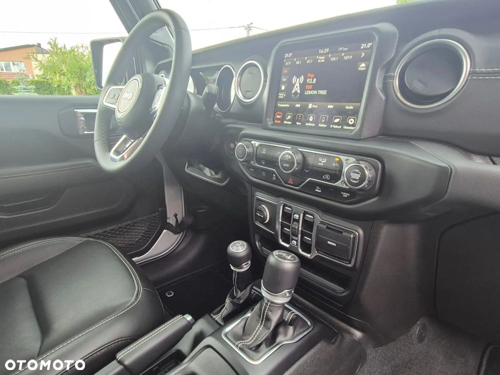 Jeep Wrangler ver-unlimited-2-0-4xe-plug--in-hybrid-hardtop-sahara - 22