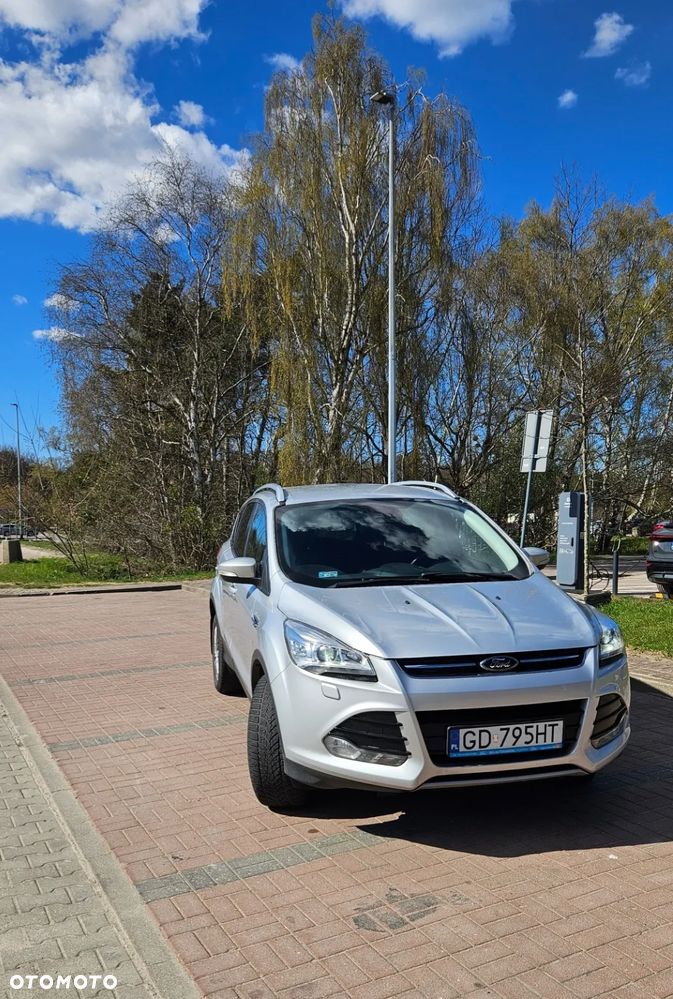 Ford Kuga 1.6 EcoBoost 4WD Titanium - 1