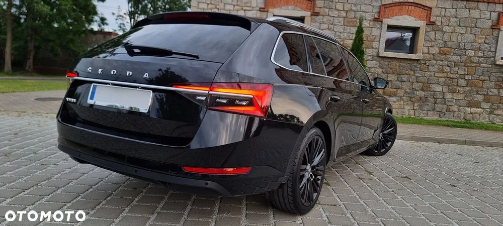 Skoda Superb 2.0 TDI DSG Premium Edition - 13