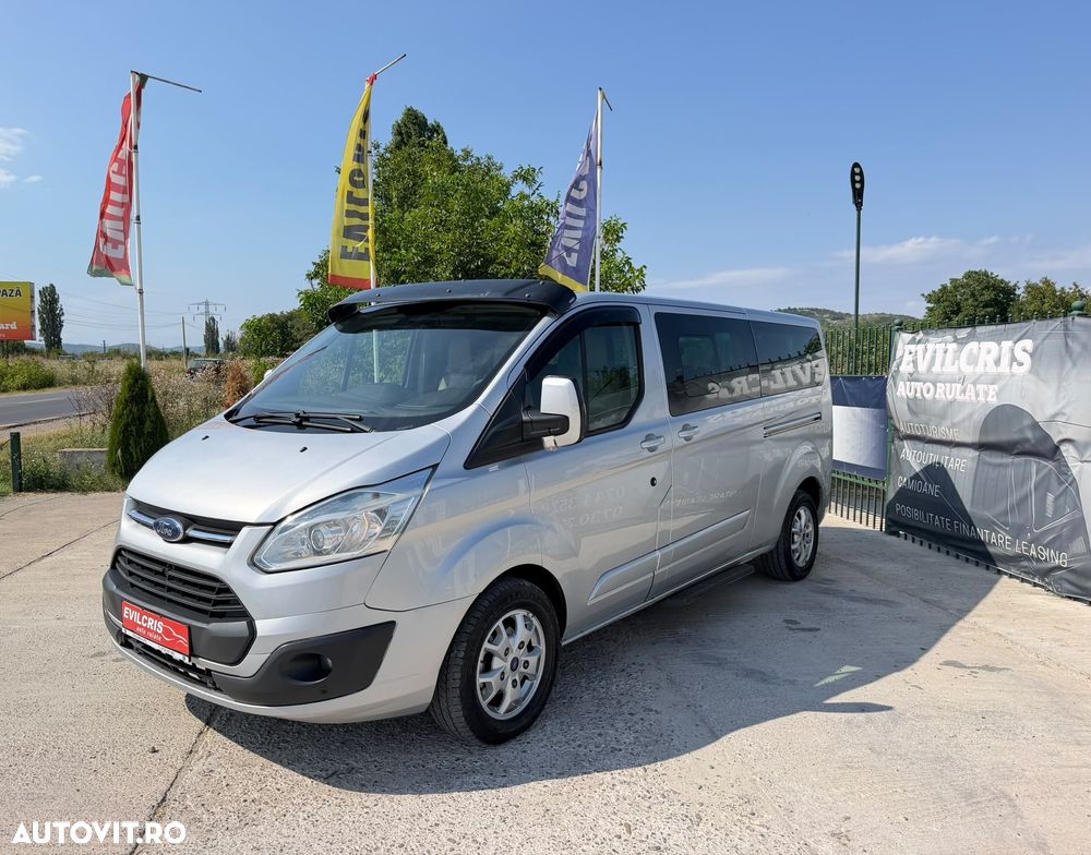 Ford Tourneo Custom - 35