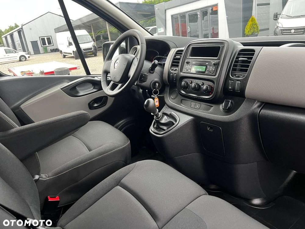 Renault Trafic Long  doka 6-osobowy - 27