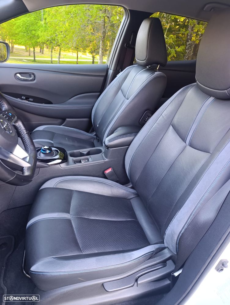 Nissan Leaf 40 kWh N-Connecta - 19