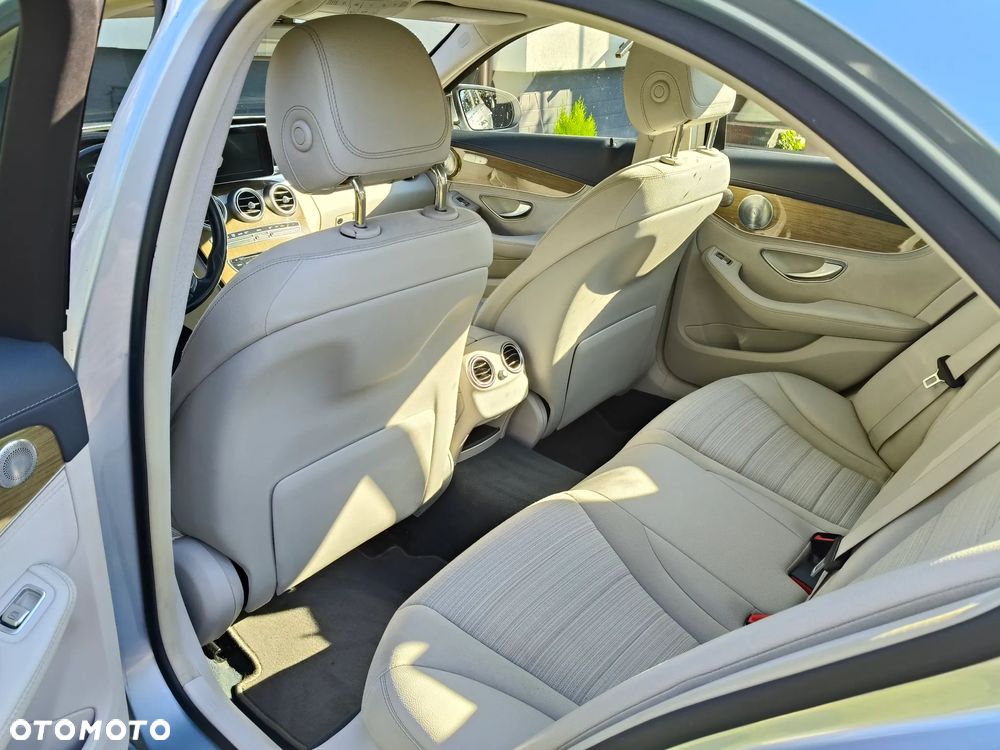 Mercedes-Benz Klasa C 220 CDI DPF Automatik BlueEFFICIENCY - 6