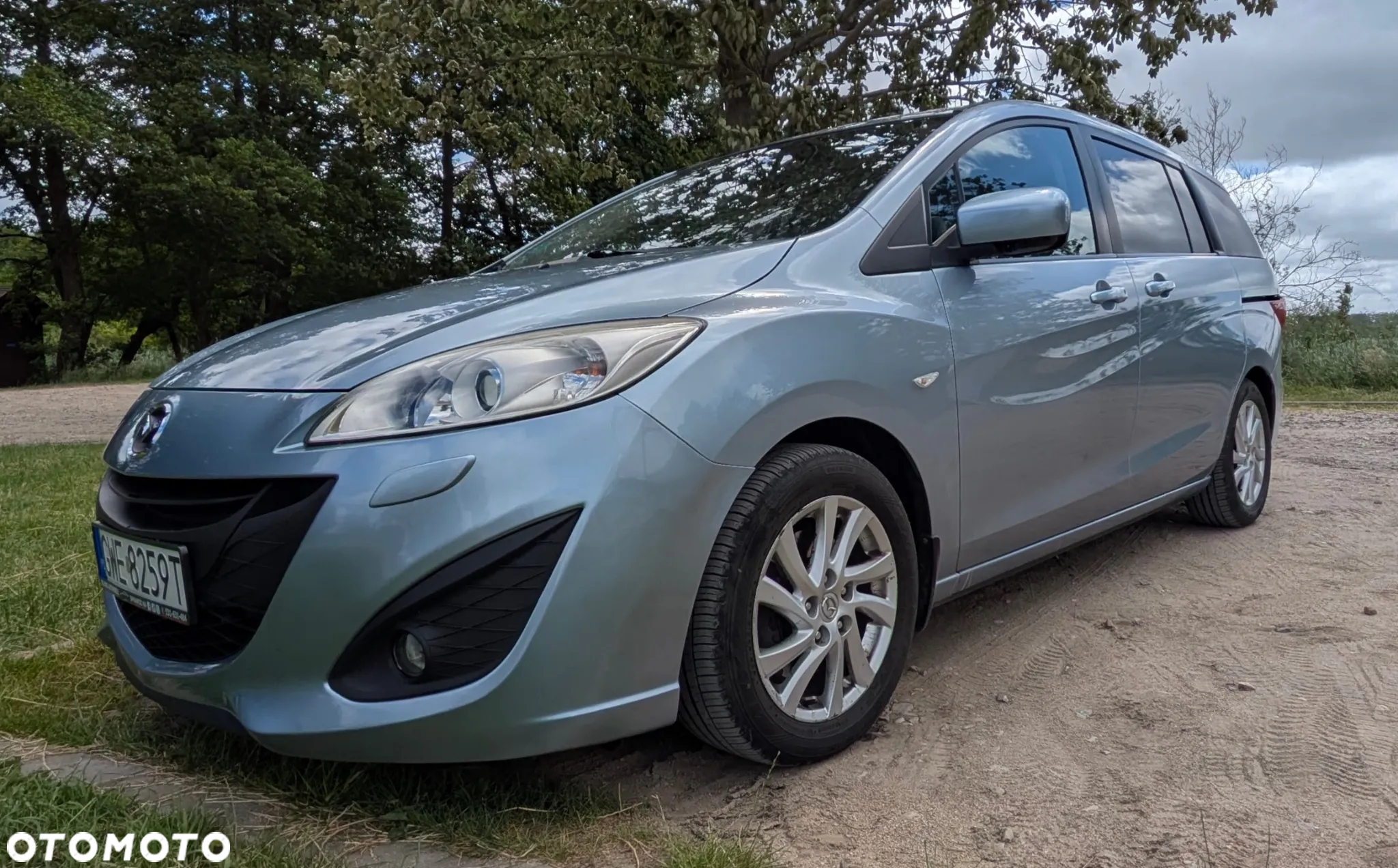Mazda 5 - 14