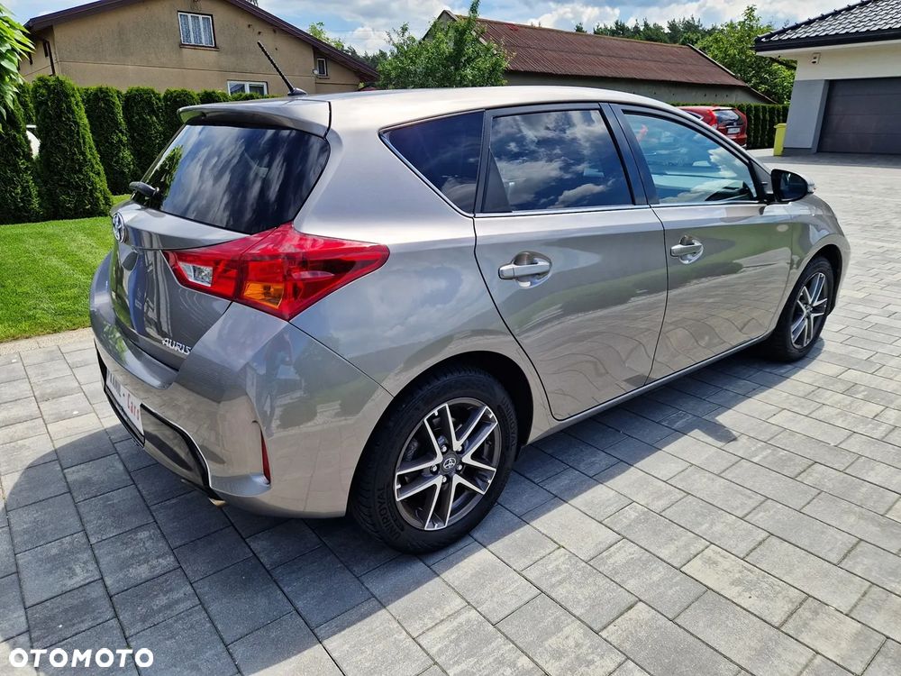 Toyota Auris 1.6 Valvematic Edition - 10