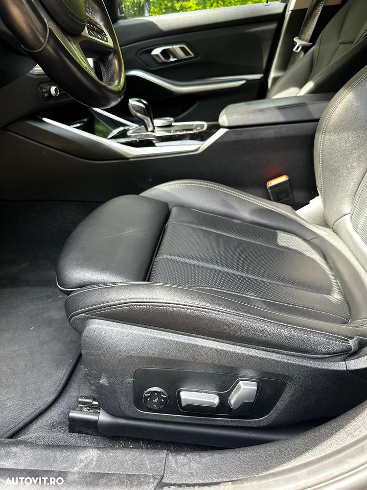 BMW Seria 3 320d Sport-Aut. - 13
