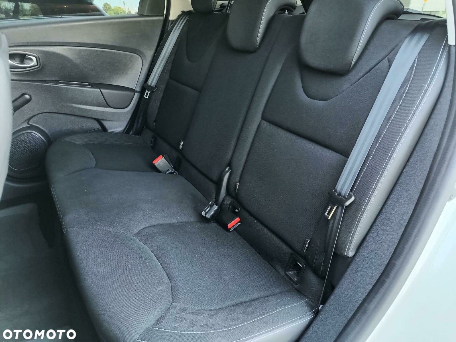 Renault Clio 0.9 Energy TCe Limited 2018 - 16