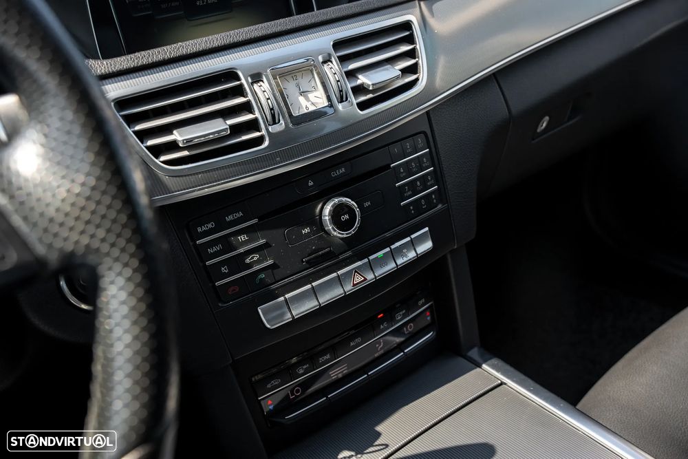 Mercedes-Benz E 220 CDi Avantgarde BE Auto. - 20