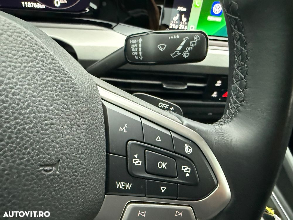 Volkswagen Golf - 28