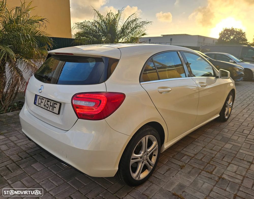 Mercedes-Benz A 180 CDI (BlueEFFICIENCY) Urban - 26