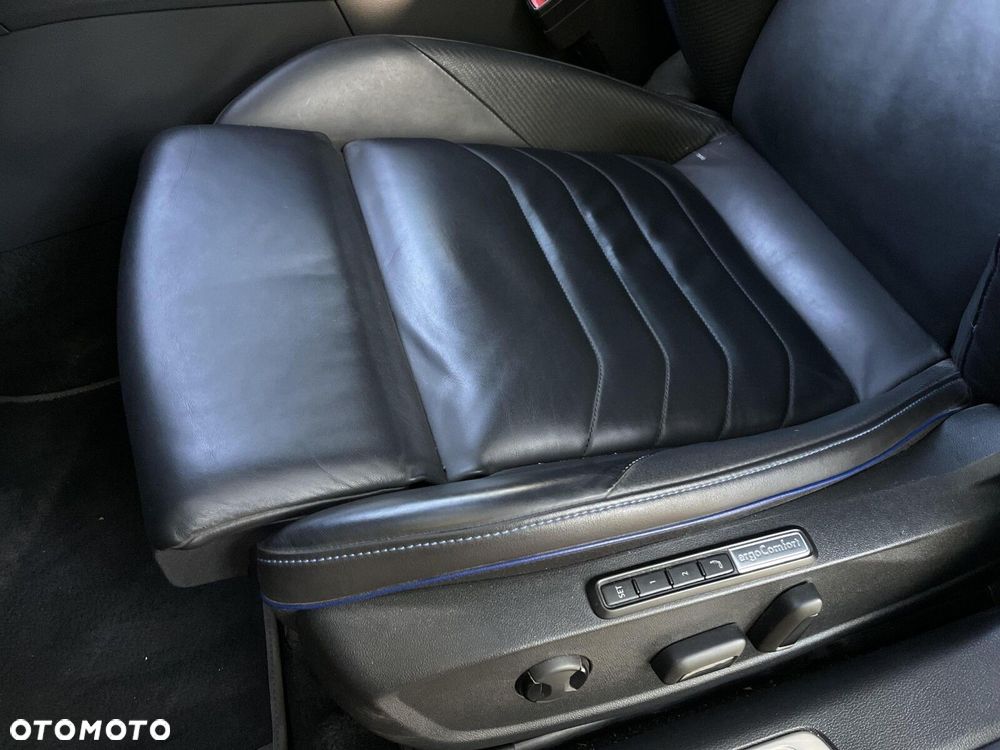 Volkswagen Arteon 2.0 TSI 4Motion R DSG - 15