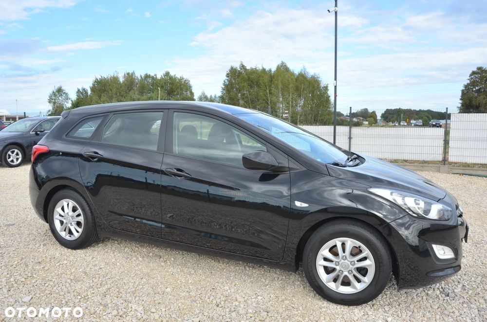 Hyundai i30 1.6 Trend - 15