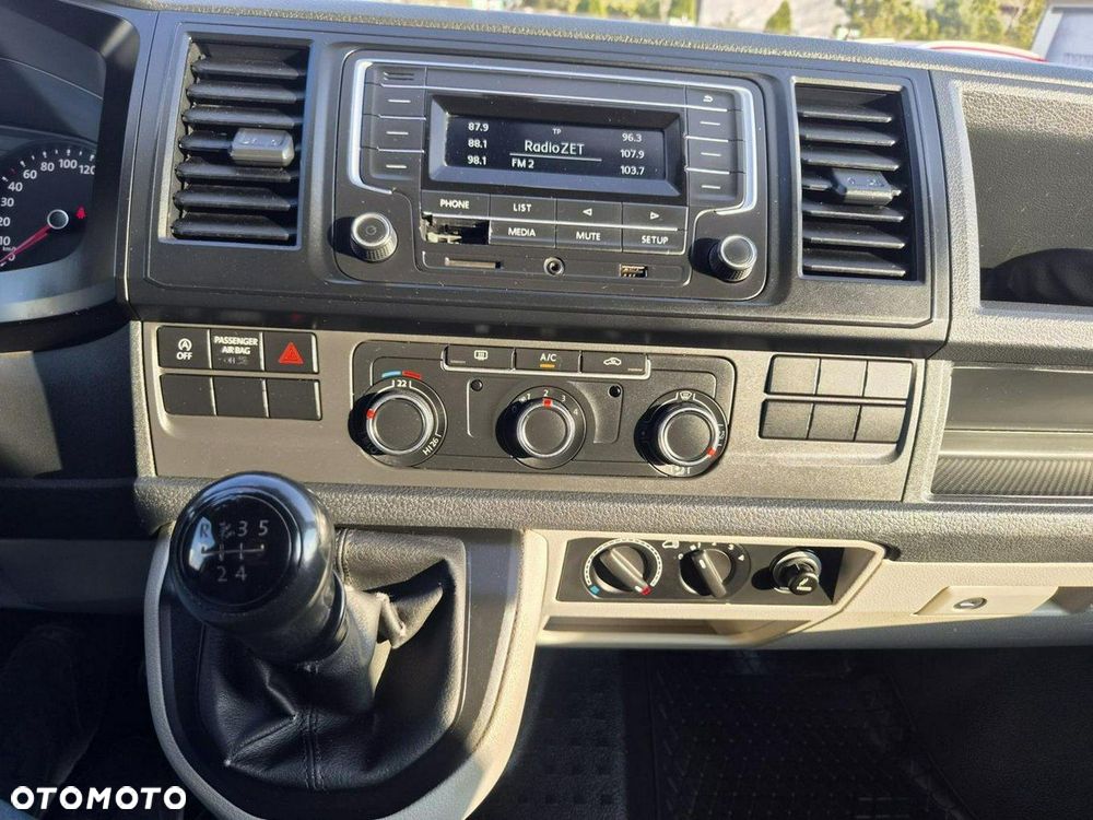 Volkswagen Transporter - 19