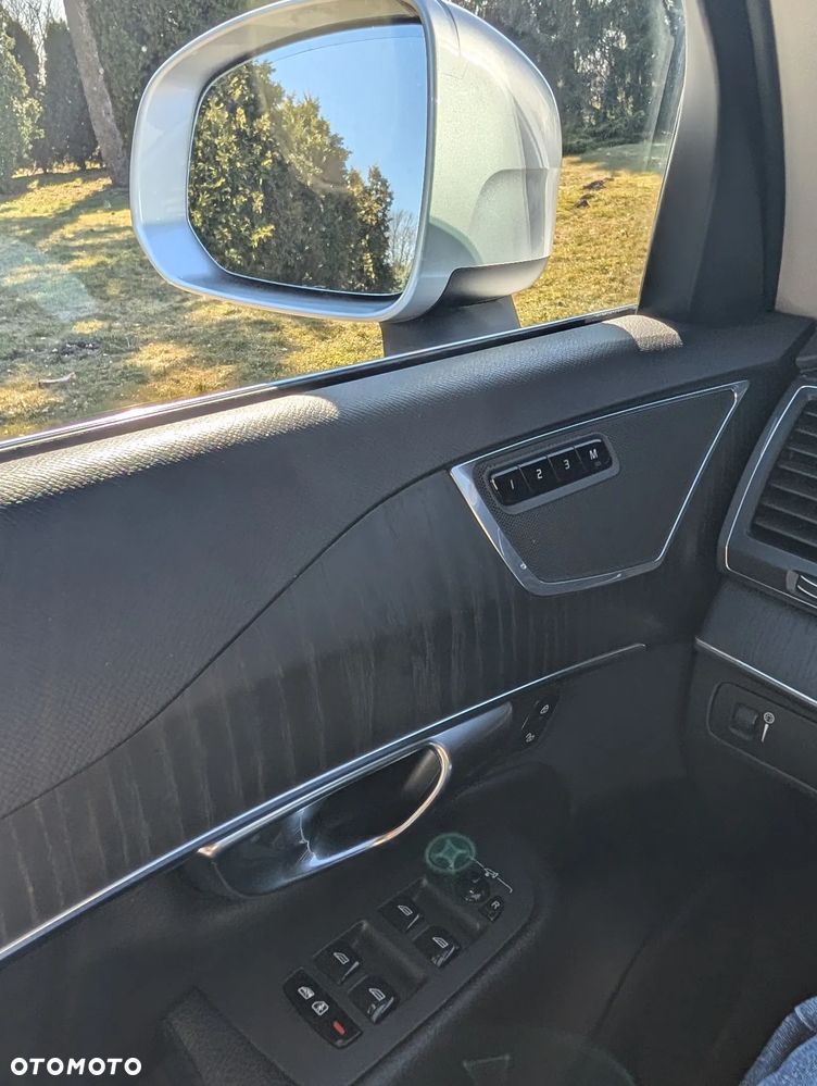 Volvo XC 90 - 26