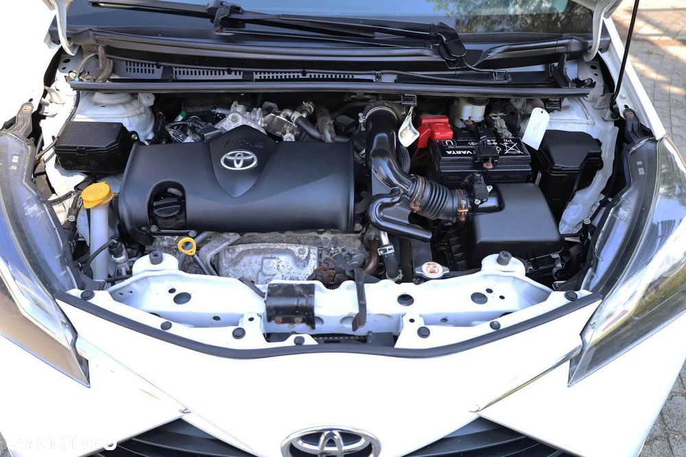 Toyota Yaris 1.5 Active - 12