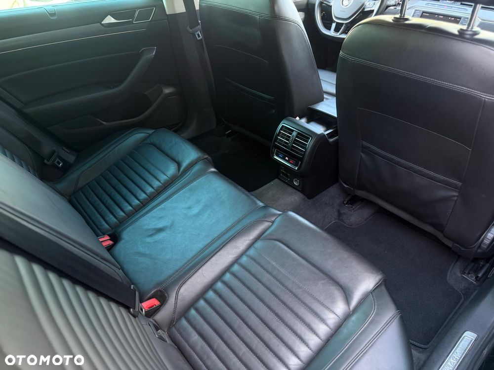 Volkswagen Passat Alltrack 2.0 TDI Bi-Turbo SCR 4Mot DSG - 31