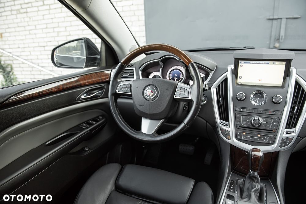 Cadillac SRX 3.6 V6 Sport Luxury AWD - 16