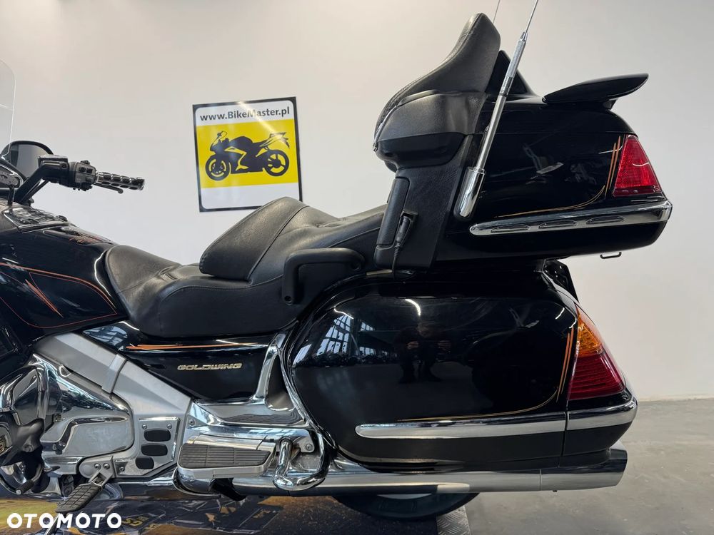 Honda GL - 27