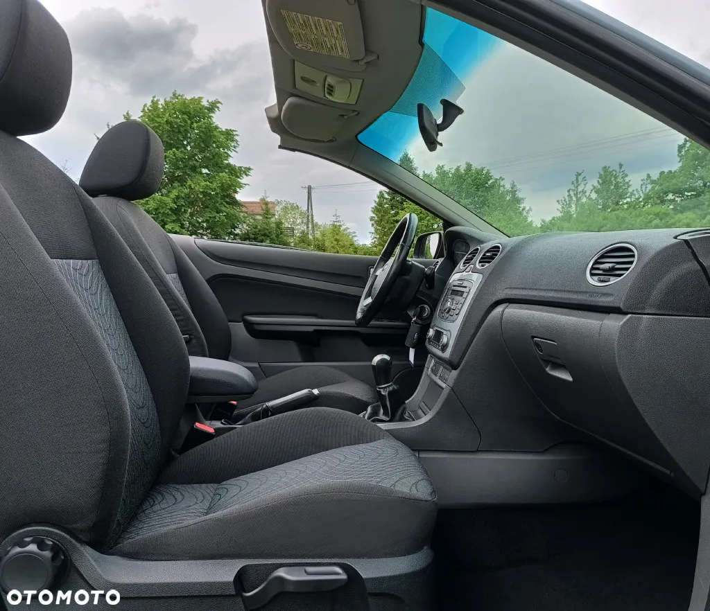 Ford Focus 1.6 16V Fun - 6