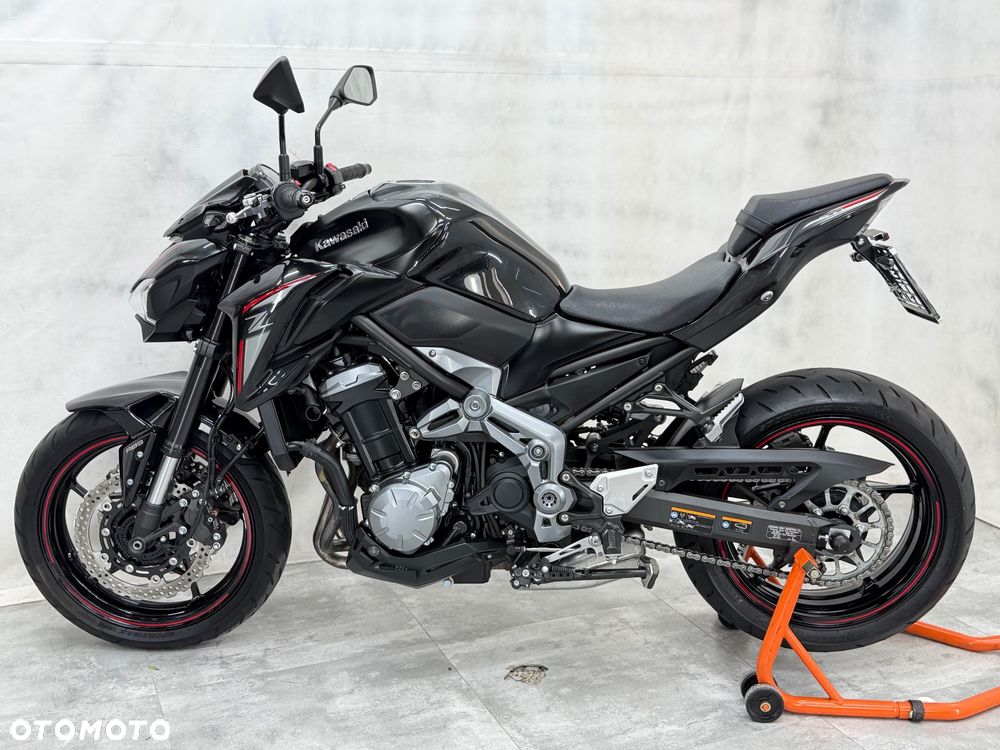 Kawasaki Z 900 - 3