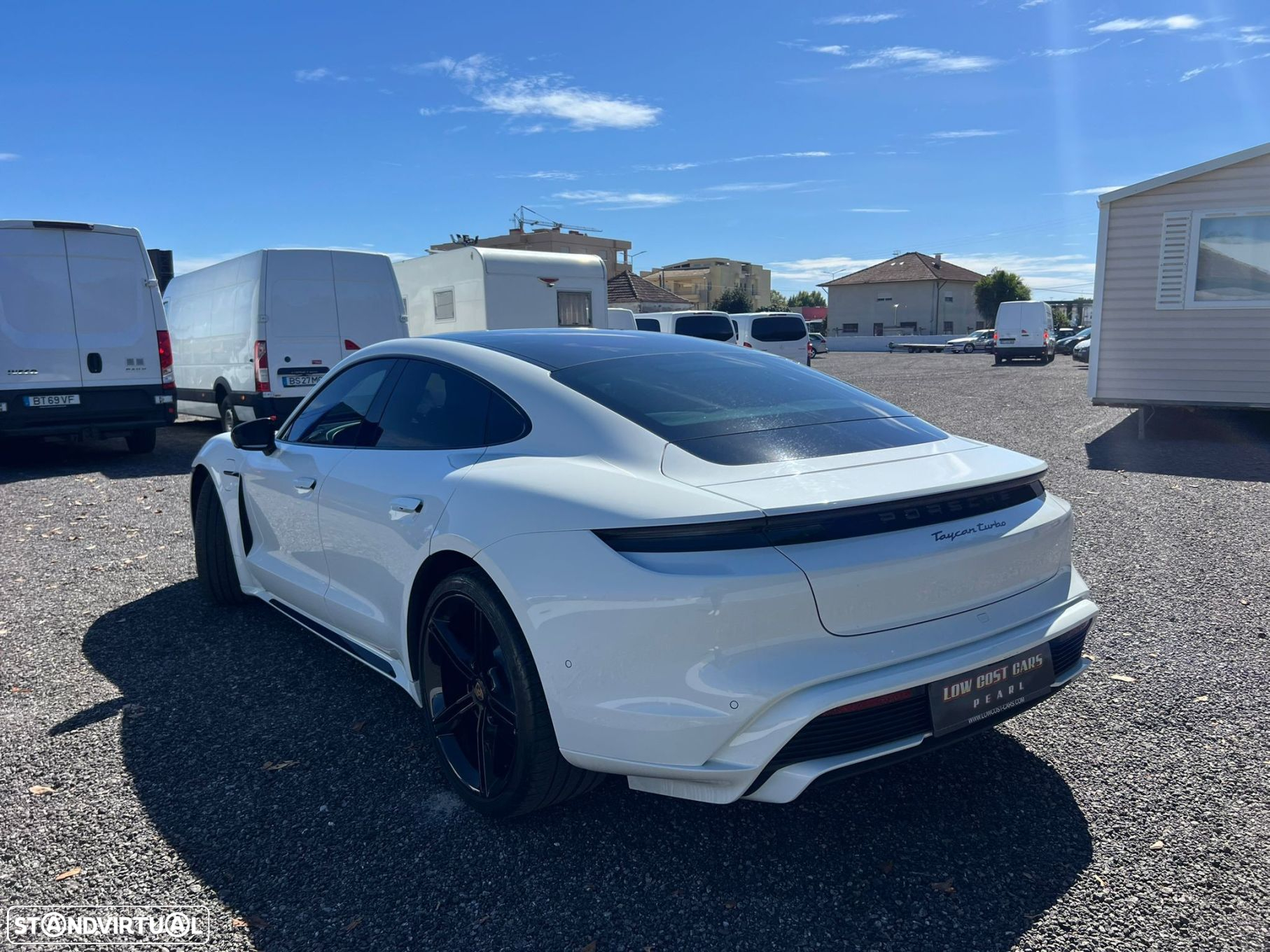 Porsche Taycan Turbo - 4