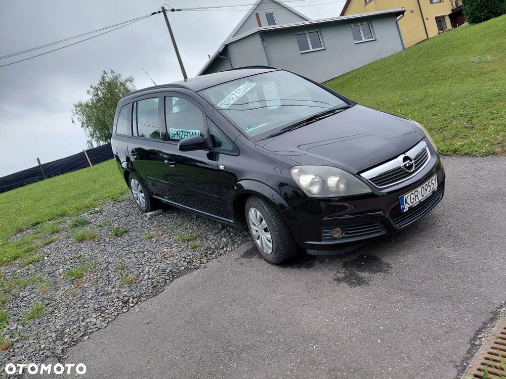 Opel Zafira - 1