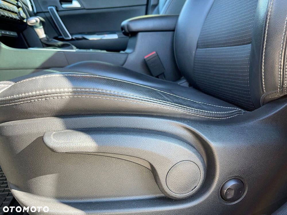 Kia Sportage 1.6 CRDI L Business Line 2WD DCT - 11