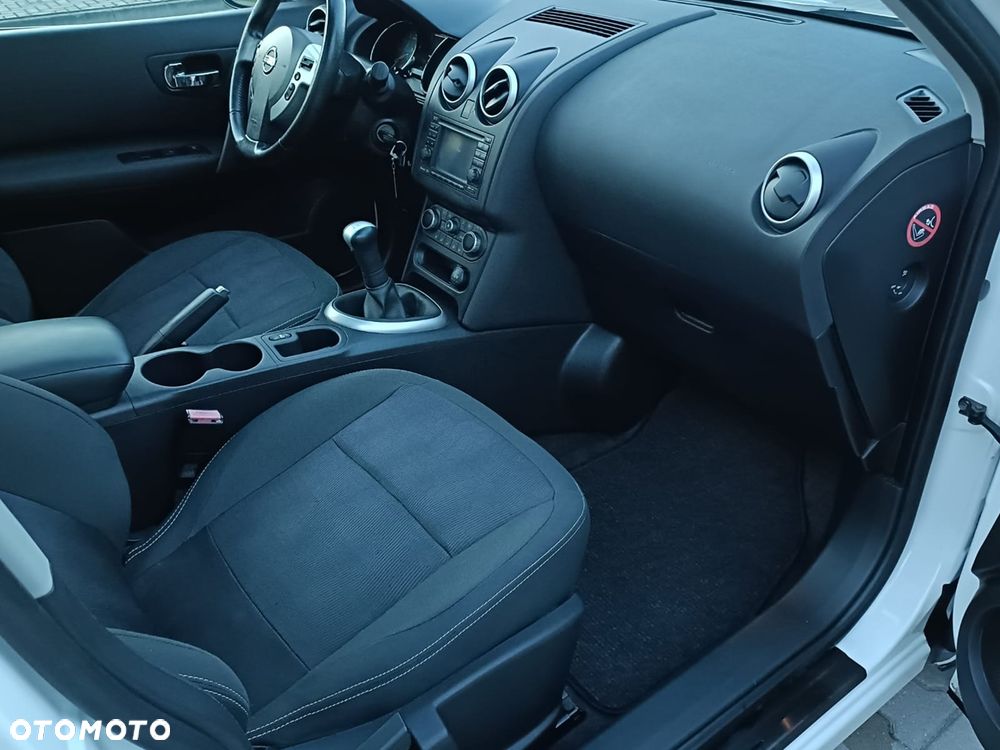 Nissan Qashqai - 17