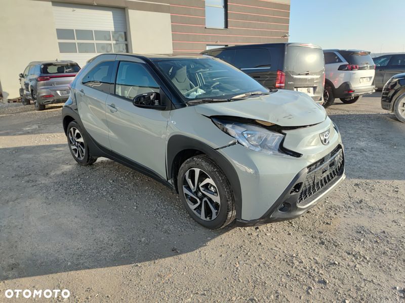 Toyota Aygo X 1.0 VVT-i Color Edition X-shift - 4