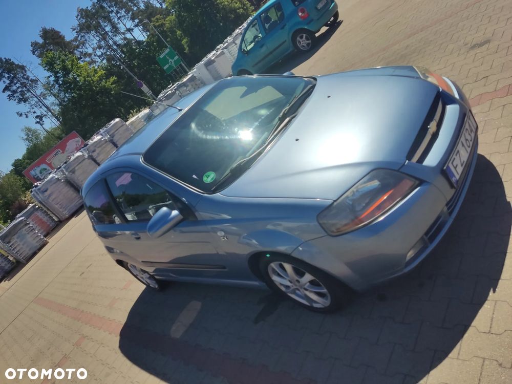 Chevrolet Kalos - 10